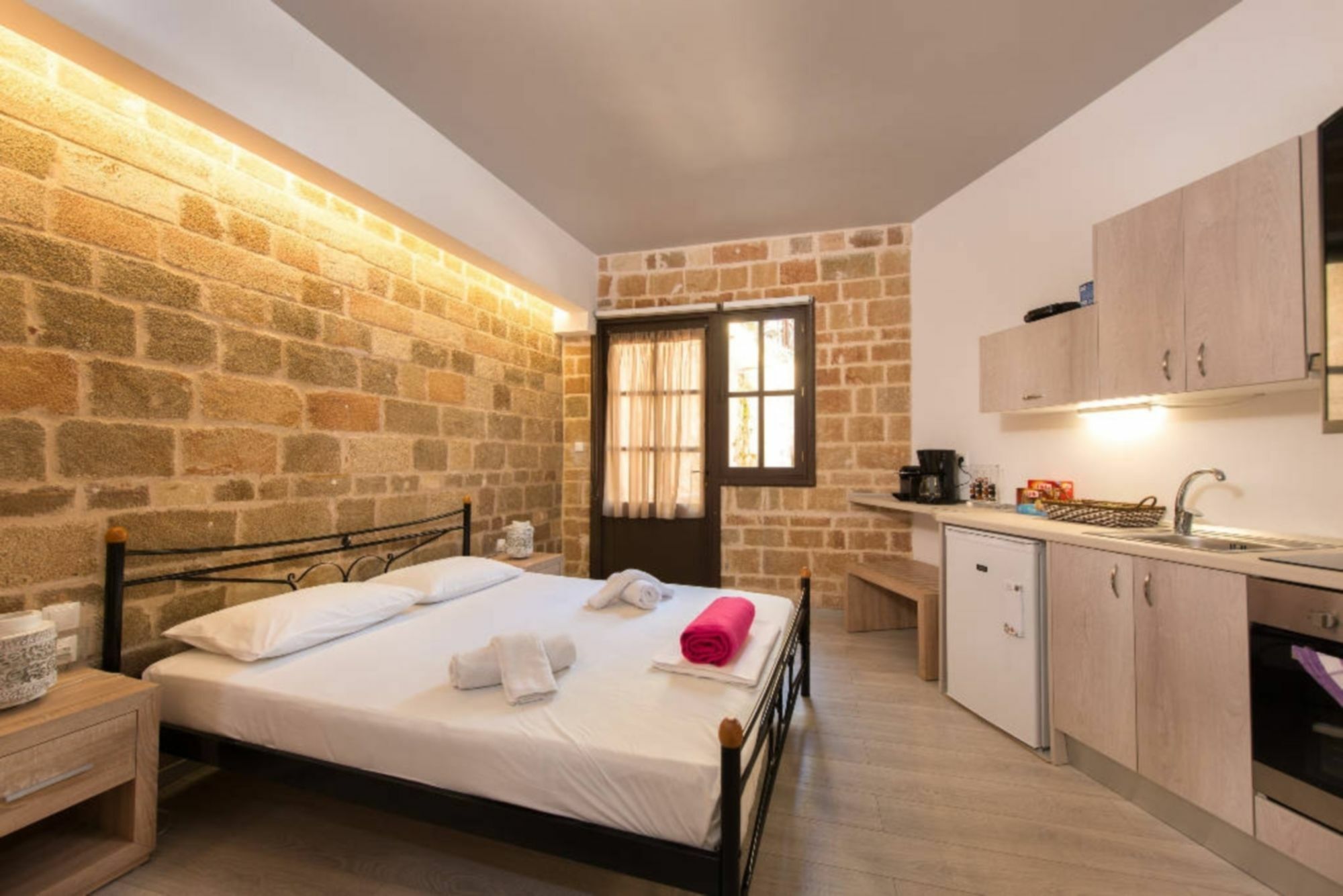 Mulberry Suites Rhodes City Екстериор снимка